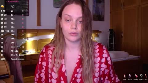 Lana online show from March 2026 03:36:02 PM