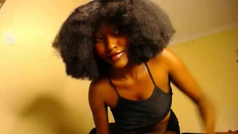 Snapshot of wet_wife_material chatting on May 2026 04:58:01 PM Macey online show from May 2026 04:58:01 PM