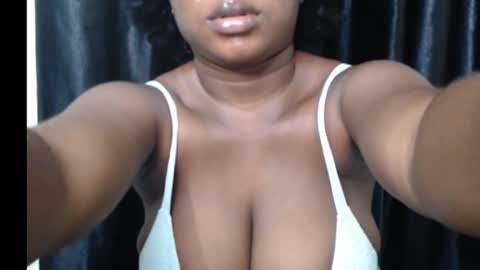 Snapshot of wet_xxpussy55 chatting on October 2025 01:23:01 PM Sonia online show from October 2025 01:23:01 PM