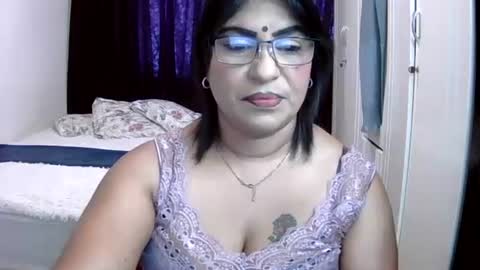 Snapshot of wetindian1971 chatting on February 2026 10:03:02 AM kavita online show from February 2026 10:03:02 AM