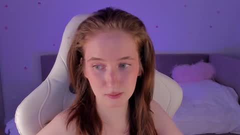 Snapshot of wetinfluence__ chatting on October 2025 07:24:02 PM Sofia online show from October 2025 07:24:02 PM