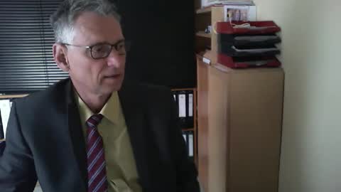 Franz online show from April 2026 06:49:02 AM