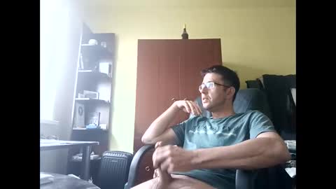 stoffy online show from April 2026 05:10:01 AM