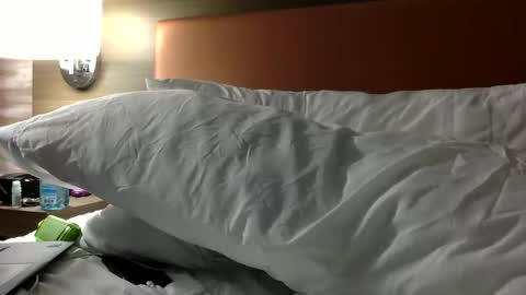 whiskerbiscuit_69 online show from December 2024 06:16:01 PM