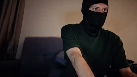 whispero_o online show from October 2025 07:03:02 PM