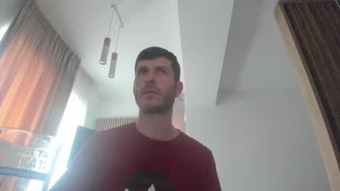 Michael online show from November 2025 09:39:01 AM