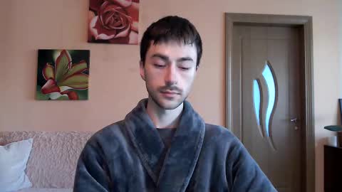 Snapshot of white_sport chatting on October 2025 01:20:01 PM Tom online show from October 2025 01:20:01 PM