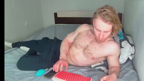 whitebars22 online show from March 2026 05:12:02 AM