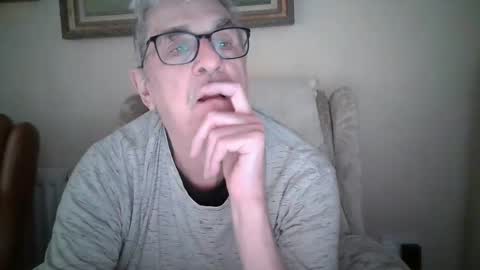 whitebriefs009 online show from January 2026 10:42:01 AM