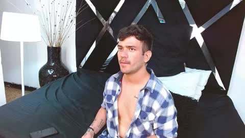 Dylan white online show from February 2025 12:16:01 AM