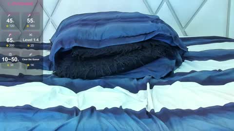 Dylan white online show from September 2025 07:03:01 PM