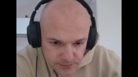 Snapshot of whiteeaglesrb chatting on December 2024 02:54:02 PM whiteeaglesrb online show from December 2024 02:54:02 PM