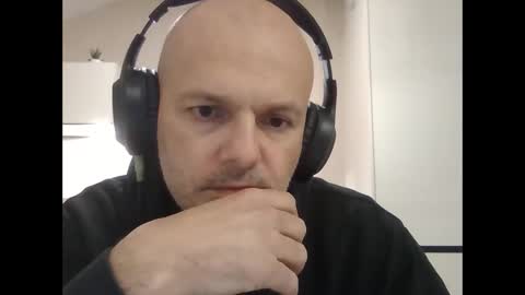 Snapshot of whiteeaglesrb chatting on February 2025 07:02:01 PM whiteeaglesrb online show from February 2025 07:02:01 PM