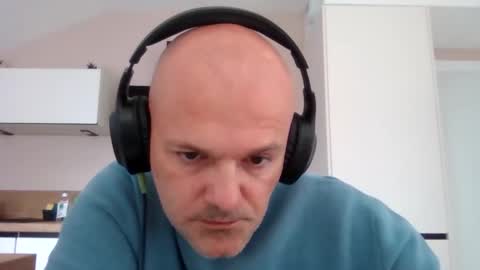 Snapshot of whiteeaglesrb chatting on November 2025 09:44:02 AM whiteeaglesrb online show from November 2025 09:44:02 AM