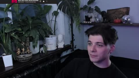 Gus online show from November 2025 11:29:01 PM