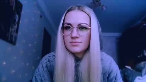 whitehex666 online show from January 2026 12:43:01 PM