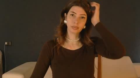 White Queen online show from April 2026 08:28:01 AM