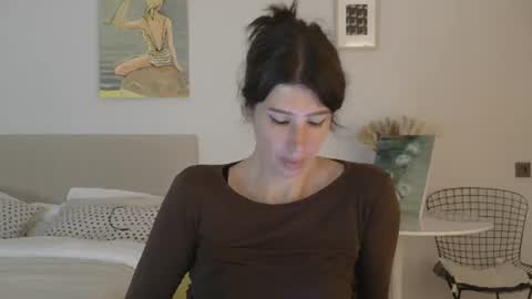 White Queen online show from July 2026 06:25:01 PM
