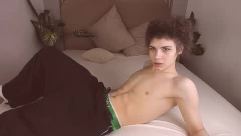 Snapshot of whiterabbit342 chatting on February 2026 05:43:01 PM Geoffrey online show from February 2026 05:43:01 PM