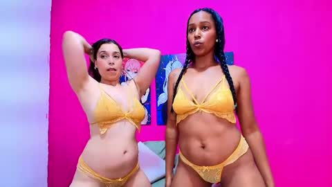 Snapshot of whites_and_black chatting on June 2026 11:54:02 PM whites_and_black online show from June 2026 11:54:02 PM