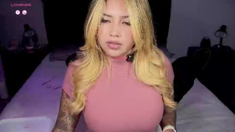 EMMA online show from October 2025 02:11:02 AM