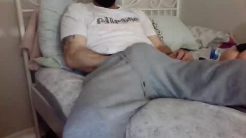 Snapshot of whitestellon chatting on May 2026 02:33:02 PM Whitestallions Room online show from May 2026 02:33:02 PM