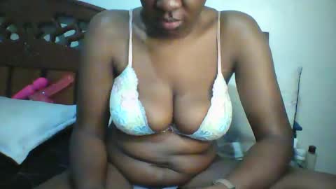 whitney_ly online show from June 2026 10:14:02 AM
