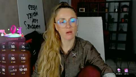 Snapshot of whitneypunnch chatting on February 2026 02:40:02 PM whitneypunnch online show from February 2026 02:40:02 PM