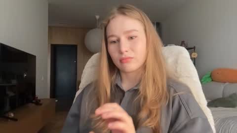 Alisa online show from September 2025 07:19:01 AM