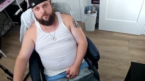 WiggaInAWifebeater online show from September 2025 04:50:01 PM