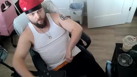 WiggaInAWifebeater online show from October 2025 08:06:02 PM