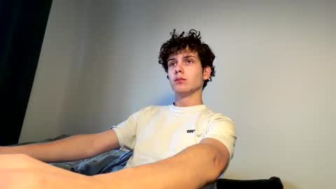 wilddesire18 online show from February 2026 03:42:01 PM