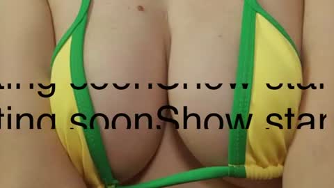 Snapshot of wildfairiesheaven chatting on June 2026 02:09:02 AM OF JunoHoly online show from June 2026 02:09:02 AM