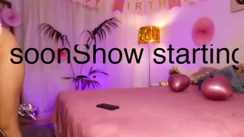 Snapshot of wildfairiesheaven chatting on July 2026 01:42:02 AM OF JunoHoly online show from July 2026 01:42:02 AM