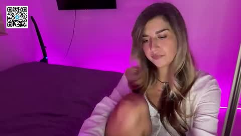 Nika online show from December 2025 08:37:02 PM