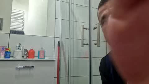 wildmike93 online show from February 2026 08:13:02 AM