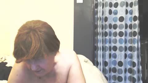 WildRedCat online show from December 2025 10:02:01 AM