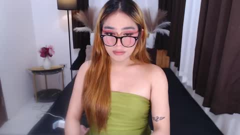 Snapshot of wildsassy0719 chatting on December 2024 11:57:01 PM shea online show from December 2024 11:57:01 PM