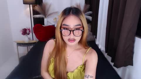 Snapshot of wildsassy0719 chatting on December 2024 09:30:02 PM shea online show from December 2024 09:30:02 PM