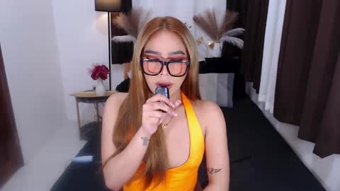 Snapshot of wildsassy0719 chatting on January 2025 09:35:02 PM shea online show from January 2025 09:35:02 PM