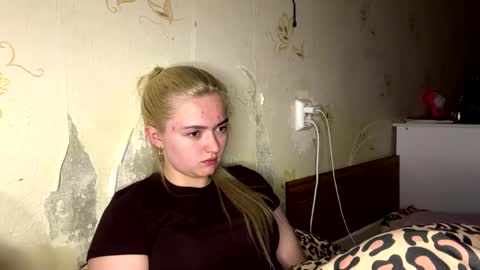Sophia online show from April 2026 01:19:02 AM