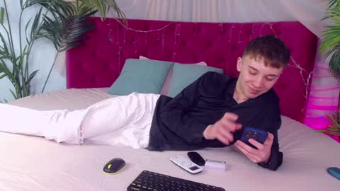 Snapshot of william_ross chatting on January 2025 02:30:02 PM will online show from January 2025 02:30:02 PM