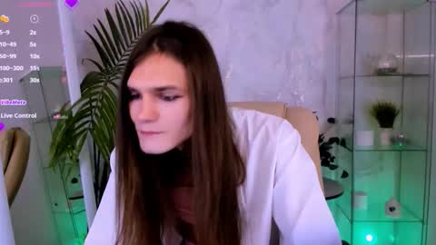 Snapshot of william_snake chatting on January 2026 10:23:01 PM Will online show from January 2026 10:23:01 PM