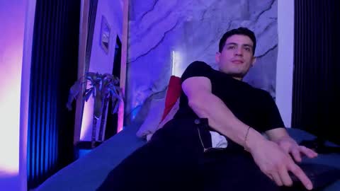 William Steel online show from November 2025 05:08:02 AM