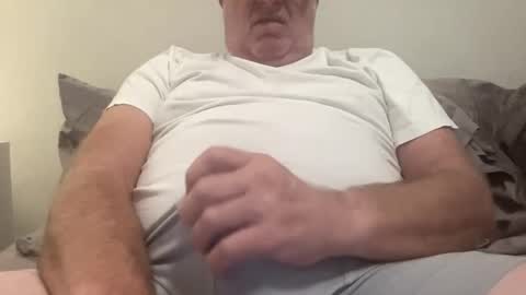 Snapshot of willieb777 chatting on October 2025 01:09:02 PM willieb777 online show from October 2025 01:09:02 PM