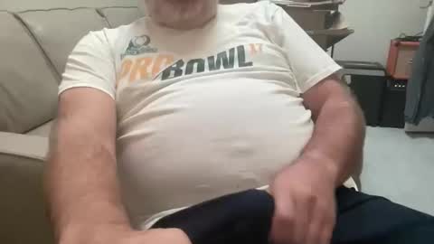 Snapshot of willieb777 chatting on November 2025 02:33:01 PM willieb777 online show from November 2025 02:33:01 PM