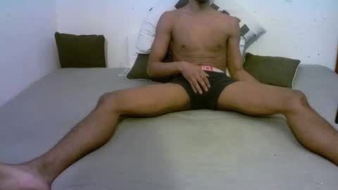 Snapshot of willingwillwet chatting on January 2025 02:45:01 PM Call me Babe online show from January 2025 02:45:01 PM