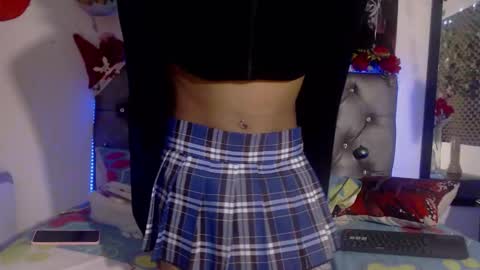 willon_rossie online show from November 2025 07:27:01 PM