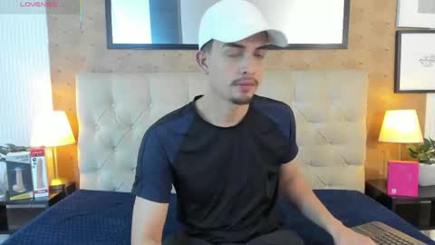 Willy Diamond online show from June 2026 07:07:01 PM