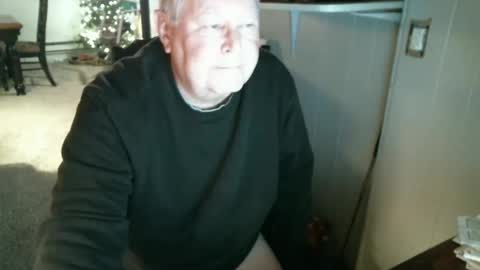 Snapshot of willyloman02 chatting on April 2026 03:06:01 PM Willy Loman online show from April 2026 03:06:01 PM